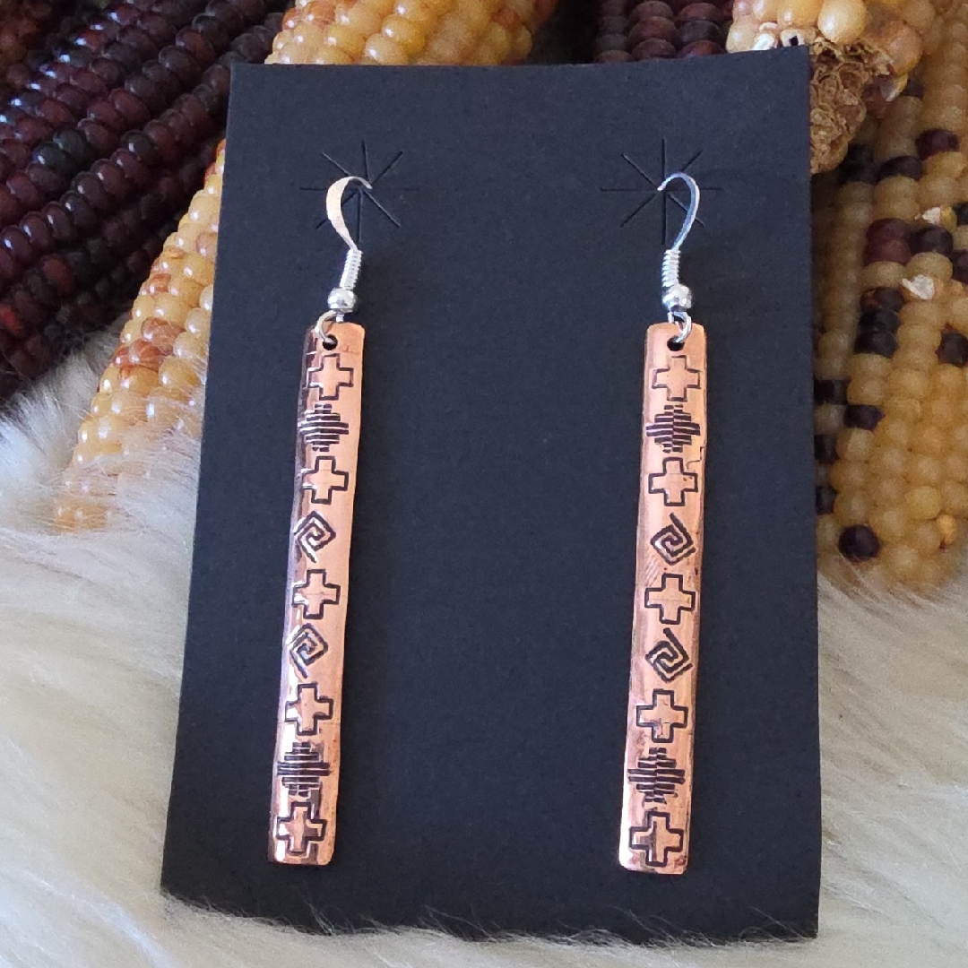 Nwot Native American Hand Hammered Copper Petroglyph Dangle Earrings